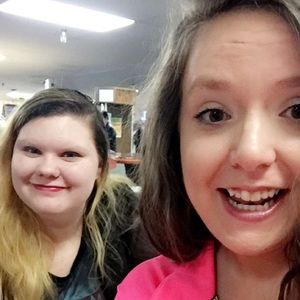 Meet your Posher, Makayla